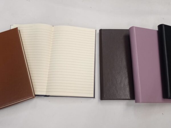 LIBRETA "ELEGANCE" EN PIEL SINTETICA